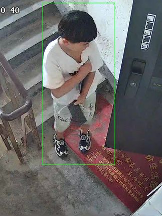 对不起我的宝贝,妈妈从监控上看到穿的衣服,妈妈就心疼死了,妈妈没在你身边让,让你这么冷的天气,让你还穿着短裤短袖,