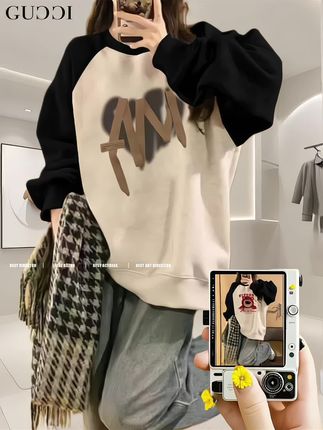 #上热门 姐妹们~这款慵懒又百搭的卫衣来喽!时尚百搭,不挑身材,慵懒随意的同时让你尽显个性!多色可选,加绒不加绒都有,满足你的不同需求,喜欢的姐妹赶紧入手吧!#ootd穿搭 #秋冬穿搭 #谁穿谁好看 #显瘦穿搭 @DOU+小助手 @DOU+上热门 @抖加🔥上热门🔥dou+🔥热点宝