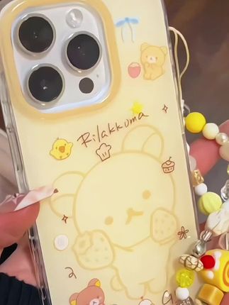 奶黄线条轻松熊适用苹果15太空壳 iPhone16全包苹果13新款女款高级#每日分享 #快来看看 #创意手机壳 #是时候安排一下了