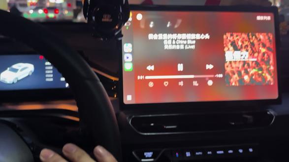 26款星瑞carplay上车!无需拆机!笔记本安装非常简单 #吉利汽车 #吉利星瑞 #carplay。