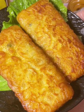 一口就沦陷,手工制作,外酥里嫩里面馅料满满的好吃到不想停下来#特色美食 #地方特色美食 #好吃到停不下来#谁懂这一口的好吃程度