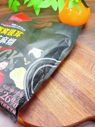 姐妹们快来囤上这款 燕窝银耳黑芝麻糊吧,好吃不 贵超划算#黑芝麻糊#好吃不贵 经济实惠@强哥静姐五口之 家 收起#黑芝麻糊 #健康食品#低卡早餐