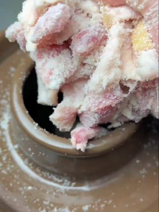 #地方特色美食 贵州风味遵义特产酸鲊肉传统坛子酸渣肉蒸肉炸肉腌肉粉鲊肉酸肉#美食 #强烈推荐 #看过来 #太香啦