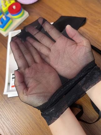 黑色经典中经典的一个颜色, 沉稳大气又显高级,久穿不会过时,百搭不会出错#性感 #御姐#长筒袜#吊带袜#大长腿