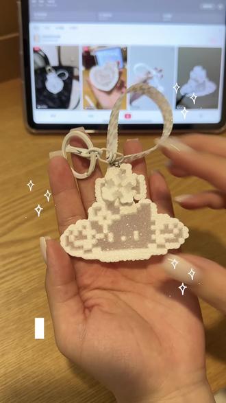 #晒出我的拼豆作品 #我在抖音玩拼豆
能转动的kitty拼豆教程来咯
手残党也能轻松上手!快来试试吧😍
#展示你的手工diy成果 #kitty拼豆
图纸@插画师傅CC