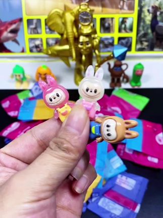 啦布布也出迷你小盲袋了,小朋友快拆起来!#labubu#拉布布#盲袋#拉布布盲袋