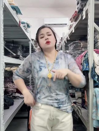 #我要上热门 #工厂实拍视频 #大码女装 #工厂一手货 @DOU+上热门