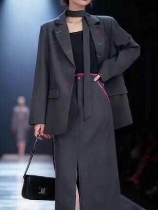 西装套装两件套#西装两件套 #西装套装穿搭 @DOU+小助手