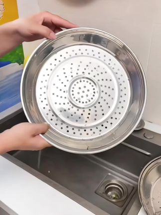 入手一个这样的#炒锅蒸盘 太实用了了,把它往炒锅上一放,炒菜时上蒸下煮节约时间,用它蒸个早餐,蒸个鸡蛋都很方便#蒸盘#多功能蒸盘#厨房好物 #超便宜超划算