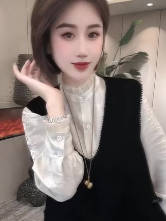 #高级感穿搭 #时尚女装 #气质小衫#洋气减龄 #谁穿谁好看