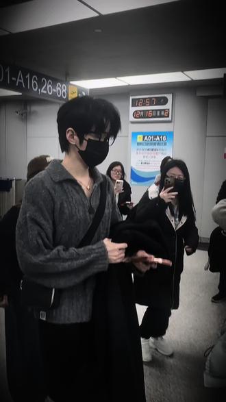 我女鹅今天状态好好@郝熠然 #ootd穿搭 #权威 #嘎嘎权威 #帅哥