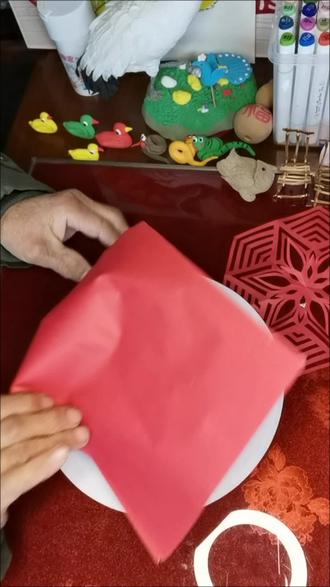 元旦来临,快来剪新年窗花吧?#剪纸艺术 #四折剪纸