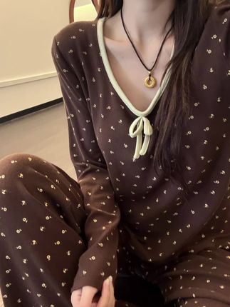 带胸垫睡衣女高级感美拉德撞色碎花款春秋季休闲亲肤家居服两件套#高级感穿搭 #好物推荐🔥 #爆款热卖中 #面料柔软舒适 #在家也要美美哒