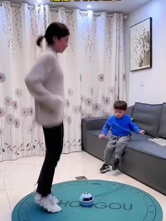 #居家锻炼 #亲子互动 #让孩子远离手机 #跳绳机 #跳绳 @巨量千川