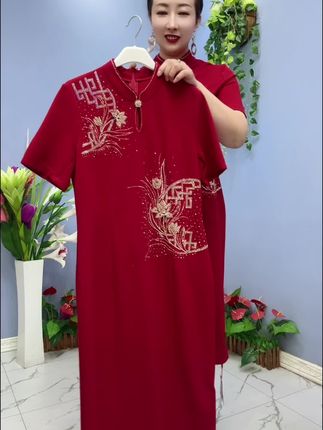 #旗袍连衣裙 #夏季穿搭 #喜妈妈喜婆婆礼服定制 #喜婆婆平时也能穿的服装 #气质旗袍