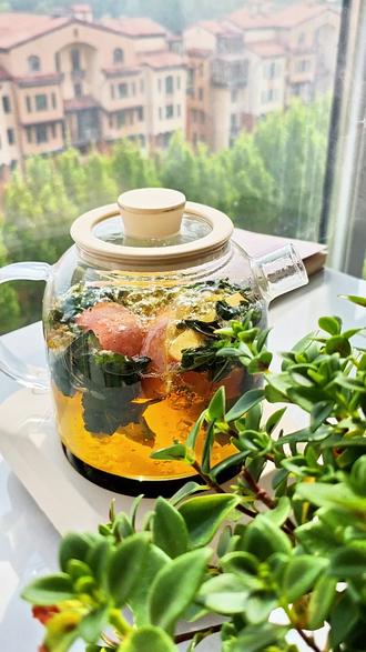 苹果桑叶菊花茶,茶汤金黄,温润不燥。#每天都可以喝的养生茶 #创作者中心 #创作灵感 #苹果桑叶菊花茶 #桑叶茶