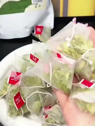 姐妹们,给你们推荐一款超棒的番泻叶茶,独立三角包,方便携带,热水一冲就能喝,无论是男生还是女生都很合适哦!茶香四溢,养生又好喝,让你随时随地都能享受美味茶饮#番泻叶茶 #今天你喝茶了吗
