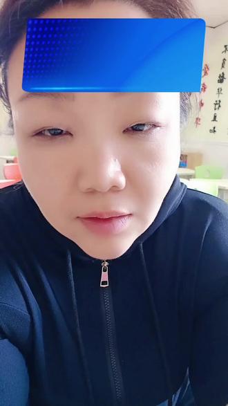 “早七晚七”你怎么看? #真实生活分享计划 #幼儿园#早七晚七 对于这个政策争议很多,你是怎么看?评论区聊一聊……