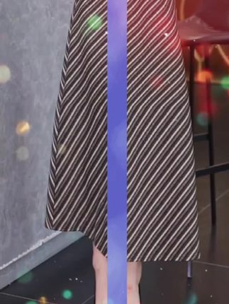 复古气质斜条纹毛呢半身裙女秋季2025高腰显瘦A字垂坠感大摆裙秋季新款女装