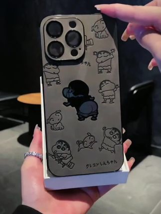 #蜡笔小新手机壳 自带镜头膜可爱蜡笔小新适用苹果iPhone16promax潮牌15情侣手机壳#潮牌手机壳 #网红手机壳 #防摔手机壳 #手机壳