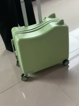 #儿童行里箱#孩子累了可坐可骑#儿童密码拉杆旅行箱