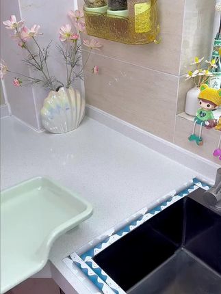 厨房备一个#碗碟置物架 ,洗好的碗碟蔬果都能放进去沥水,沥出的水直接流到水池里,厨房干净整洁#碗筷沥水篮 #收纳整理