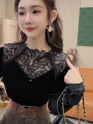 半高领拼接长袖常规蕾丝打底衫时尚短款百搭设计感 #高级感搭配技巧 #穿着舒服好看 #气质穿搭 #穿出女王范儿 #高级感穿搭