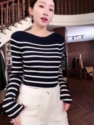 #杨圣坤 #高级感穿搭 #针织衫 #条纹控 #显瘦穿搭