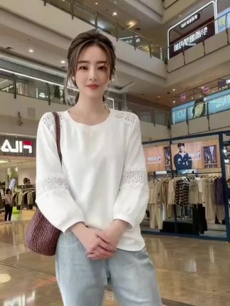 #大码早秋蕾丝长袖常规拼接圆领浪漫风t恤上衣 大码早秋蕾丝长袖常规拼接圆领浪漫风T恤宽松休闲洋气风#上衣女装 #上衣#长袖#休闲上衣 @DOU 小助手