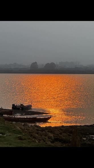 快乐是爱的甜#黄昏之湖 #户外美食