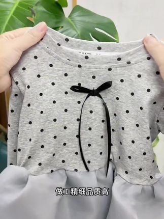 #我要上热门 哇又甜美又可爱的芭蕾风韩系小套装,上身洋气又好看,颜值和品质双双在线,家有女儿一定给她试试这种风格#生女儿就要这样穿#女宝穿搭#高品质童装#母婴好物