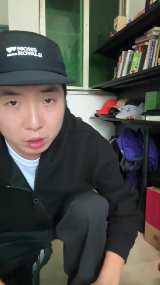 小白必看!
第三集|滑板,长板,陆地冲浪板的区别
1.滑板
以上发表纯个人观点,如有不对,欢迎指正。
#滑板 #长板 #陆地冲浪板 的装备区别与玩法区别。
#小白不怕