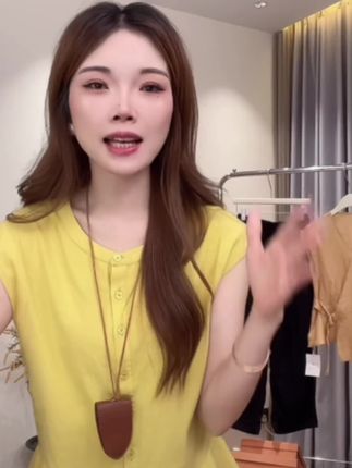 轻奢2025新款高级感定制版荷叶边衬衫女设计感短袖上衣6830#短袖上衣 #亚麻面料柔软舒适 #高级感穿搭