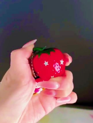 奇葩草莓打火机#创意草莓熊打火机 #草莓吊坠挂件打火机#价格实惠质量#女人送男人礼品#男女必备
