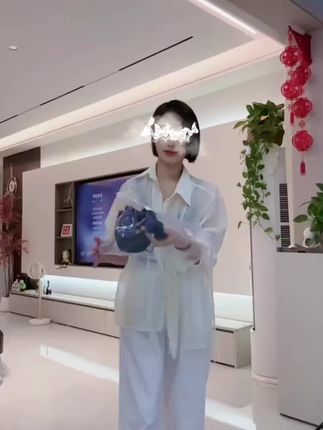 #聚拢内衣 加厚胸垫小胸显大冰丝美背吊带背心少女聚拢内衣防走光LANE兰娥#内衣推荐 #美背内衣 @DOU+上热门