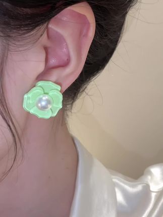 爱了爱了!清新甜美绿色花朵耳钉,夏天搭配裙子太好看了#时尚饰品 #首饰分享 #高级感 #耳环