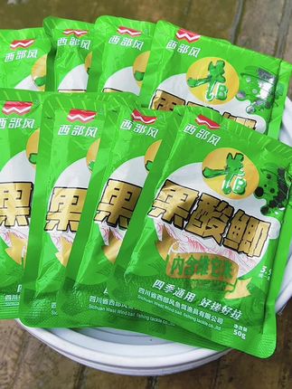 谁说神仙难钓午时鱼,那是你没给它爱吃的饵料,西部风这款果酸鲫,针对高温鱼不开口而研发,融入西部风核心诱食剂,酸甜清爽的水果香味,哪怕40度高温,也能让鲫鲤草疯狂咬钩!#钓鱼饵料 #鱼饵 #饵料窝料 #户外钓鱼