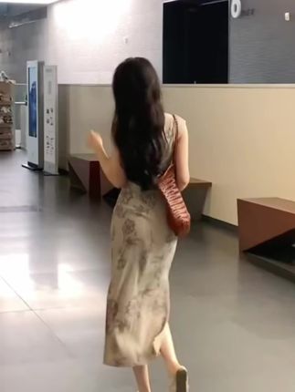 球球夫人丨沉香)120cm早秋新品原创单层茶色无袖单层后拉链款旗袍#旗袍 #无袖 #旗袍秀一秀女子好温柔 #早秋 #原创