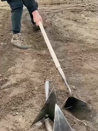 锰钢加厚三角开沟锄省力手拉犁锄头种菜开沟犁地神器农用开沟工具#三角锄头 #农用工具 #开沟锄头
