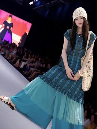 #松弛感 #套装 #夏季新款 #穿出自己的风格 #ootd穿搭 @DOU+上热门 @DOU+小助手 @抖加🔥上热门🔥dou+🔥热点宝