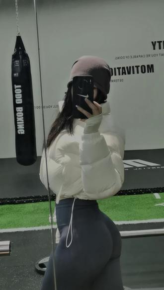 上手臂酸痛是什么原因 oIbac1JuKjjqIgDfSnYeXA8nB31cyQ9RMNDABA~tplv-dy-resize-origshort-autoq-75:330.jpeg?x-expires=1996563600&x-signature=KCqESCabCu8XZy7h9kJVDatV1n8%3D&from=3213915784&s=PackSourceEnum_AWEME_DETAIL&se=false&sc=cover&biz_tag=pcweb_cover&l=021681204347643fdbddc0100ff2f010a7078eb00000035304ab3