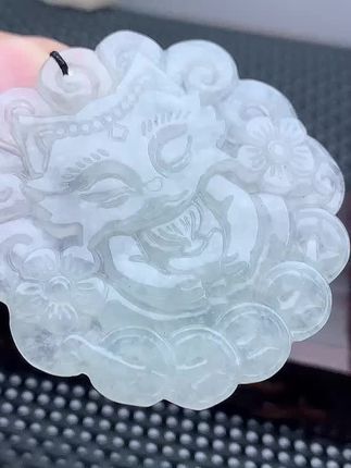 缅甸天然翡翠A货九尾狐狸妖狐仙铜钱桃花挂件吊坠带证书