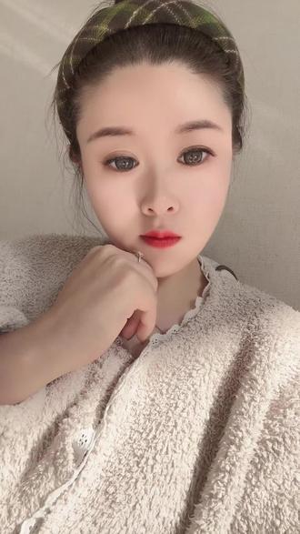 每日坚果哪个牌子的好吃啊 oIePQuE7OB3izOn2B0AeuuPIIbIGHeDC1EBY6A~tplv-dy-resize-origshort-autoq-75:330.jpeg?x-expires=2001265200&x-signature=0CTbzYB1D5YLXCE3lvTi%2ByjzpPk%3D&from=3213915784&s=PackSourceEnum_AWEME_DETAIL&se=false&sc=cover&biz_tag=pcweb_cover&l=20230605031805E43B3EDF46C295F8E758