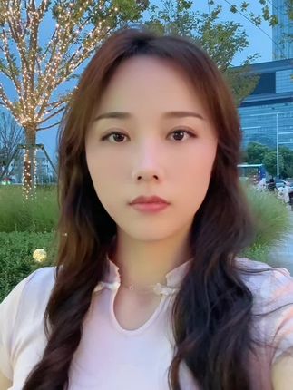 你总是怪抖音给你推伤感文案,可是幸福的人根本刷不到这些。