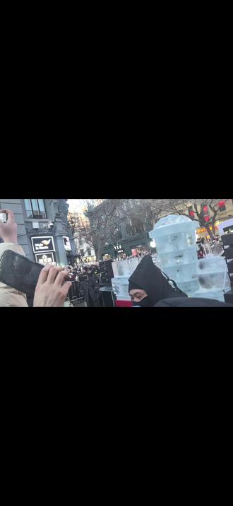 2025最后三天,见到了我的手机壁纸~❤️#白敬亭#白敬亭哈尔滨中央大街 #生活处处有惊喜