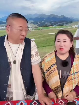 新疆坚果奶酪包嘎嘎好吃.配料表干净.66元发两个老人孩子放心吃#上热门 #奶酪包#抖音美食推荐官#夫妻日常#老把头和老解