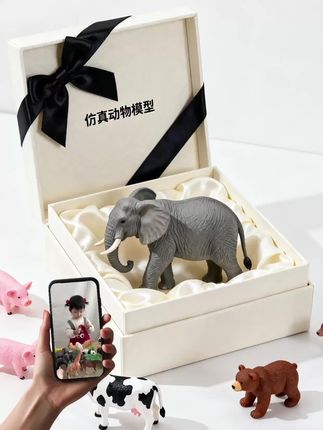 哈哈哈~把动物园搬进家里啦🐄 鹅子最喜欢小动物🦒 爸爸直接给安排上一筐 培养动物认知的同时又能锻炼专注力 女儿已经玩一上午了,爱不释手🥳 哈哈哈 超省妈… #礼物推荐 #动物模型 #早教 #早教玩具 #仿真动物模型