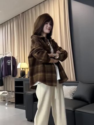 #出游穿搭 #穿搭分享 #通勤搭配 #优雅气质 #早秋穿搭