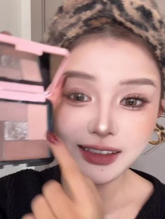 今天的视频虽然长,但全程干货,收藏起来慢慢练#眼影教程 #日常妆 #化妆教程 #综合盘 #眼影盘推荐