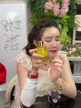 白兰花精华油,轻盈质地,快速吸收,让你的肌肤焕发光彩#好物推荐分享